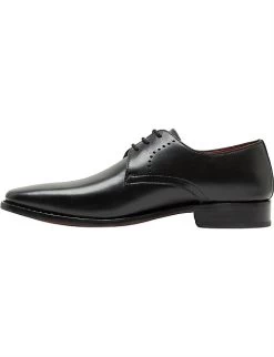 Shoe Store -Shoe Store 2436777 21819891 8403784